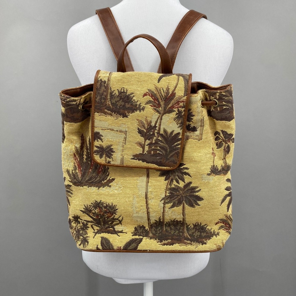 Bueno Tapestry Backpack Womens Medium Yellow‎ Palm Tree Tropical Faux Leather